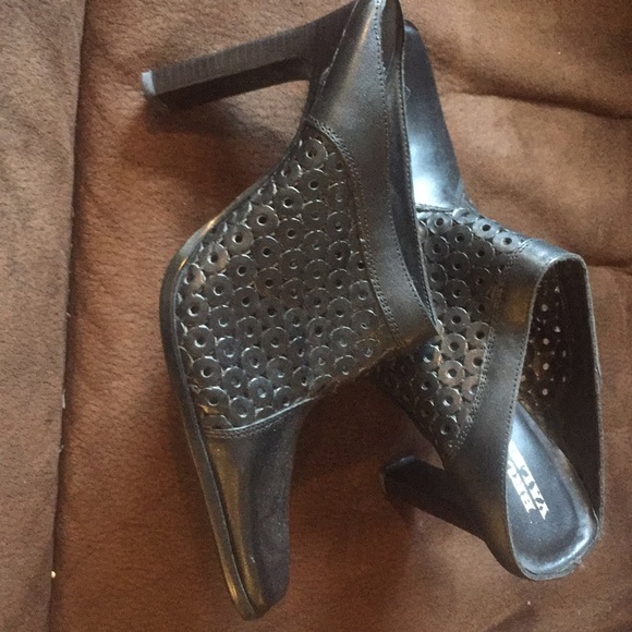 Black open back heels - Picture 1 of 1